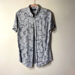 Zara Gray and White Paisley Casual Button Down Shirt